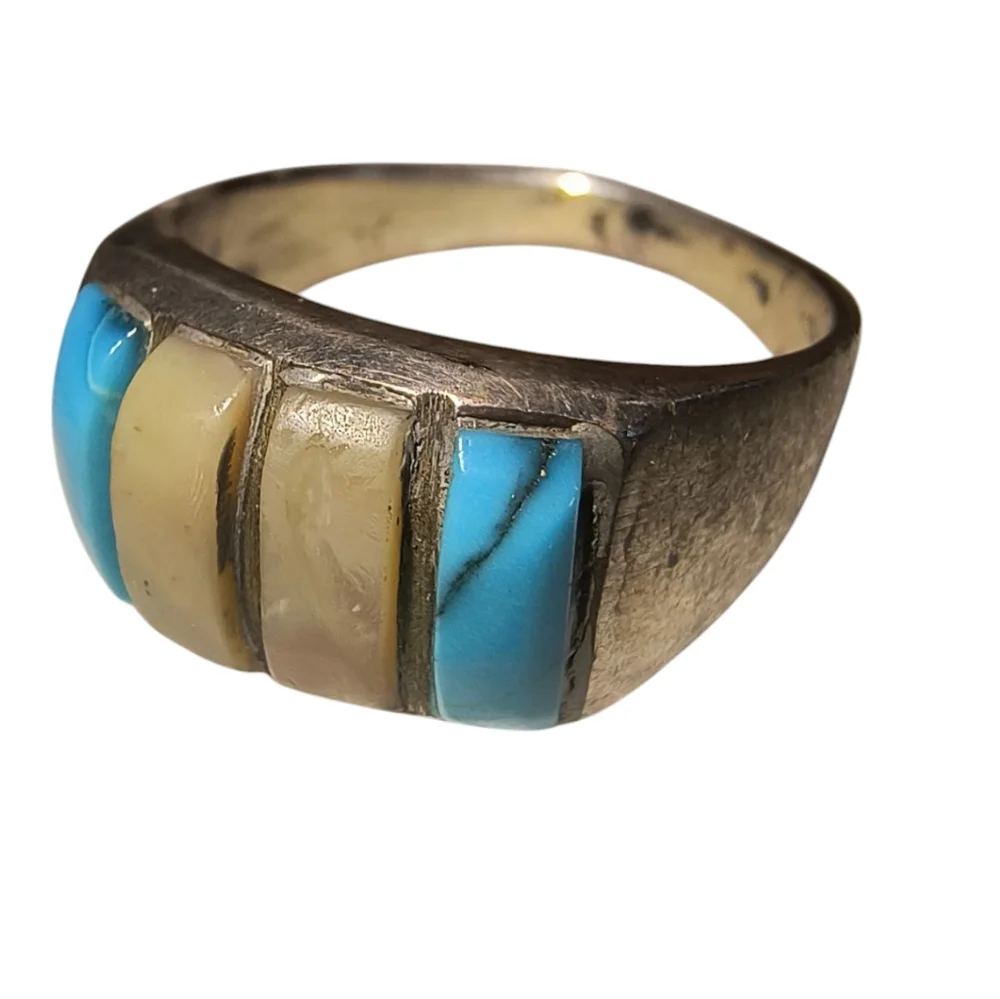 Vintage Unisex Turquoise, MOP Shell, & Sterling Silver Southwestern Ring